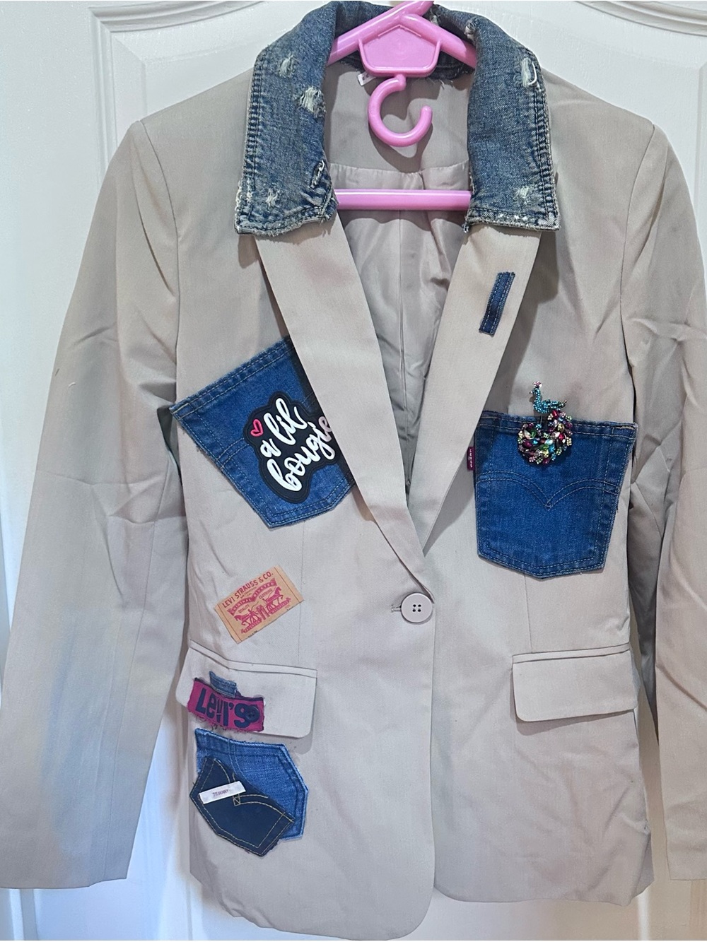 Upcycled Beige Levi inspired Blazer with Denim Patchwork size M - Picture 3 of 4